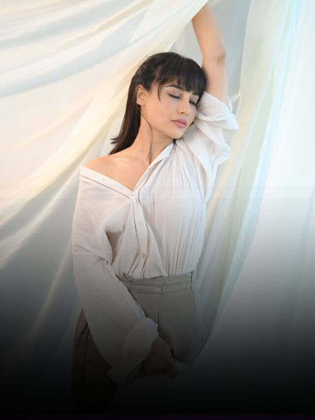 surbhi jyoti (8) (1)